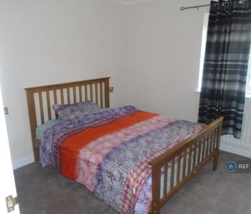 1 bedroom in a house share to rent - Photo 3