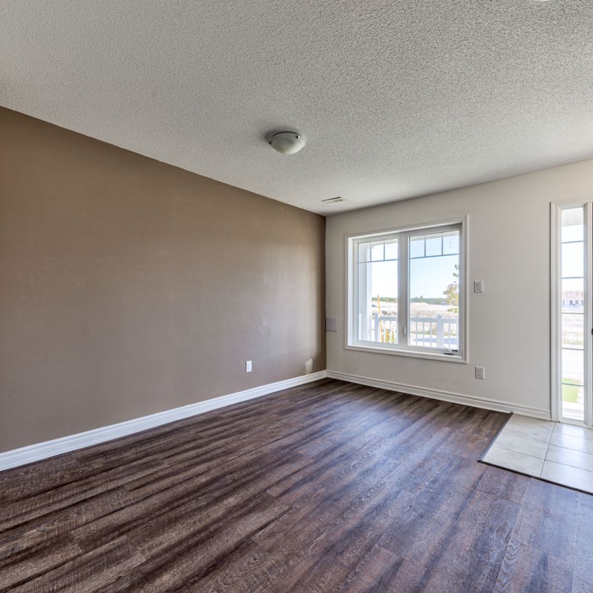 For Lease - 117 Sandhill Crane Drive, Wasaga Beach, Ontario - Photo 1