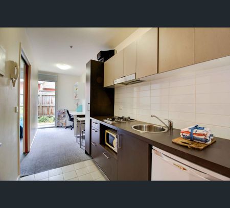004/903 Dandenong Road, Malvern East, Vic 3145 - Photo 2