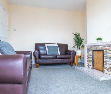 4 Bed Terraced House, Mortimer Road, BS34 - Photo 1