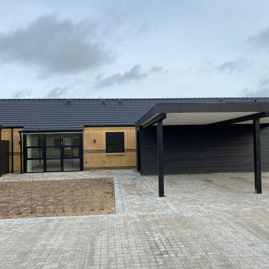 Gl. Banevej - Photo 1