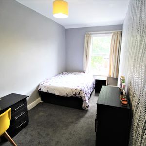 1 bedroom detached house to rent - Photo 2