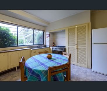 1/122 Beach St, Frankston, Vic 3199 - Photo 4