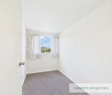 2 bedroom maisonette to rent - Photo 2