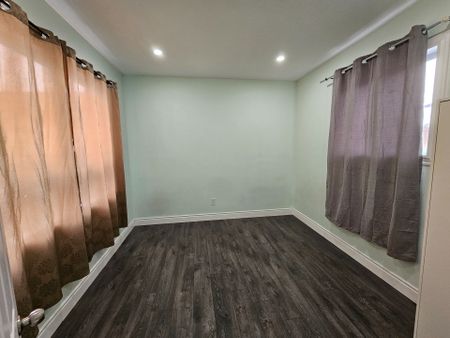 For Lease - 82 Pandora Circle Unit# Main/Upper, Toronto, Ontario - Photo 5