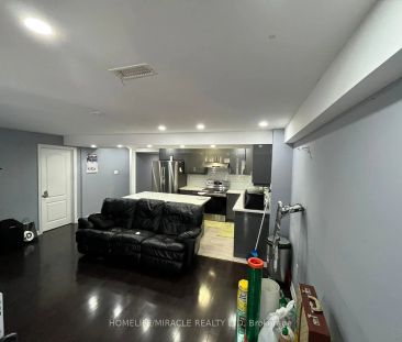 Property For Lease | W8247568 - Photo 5