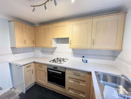 Camelot Way, Gillingham, SP8 - Photo 4