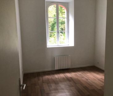 Location Appartement 3 pièces 62m² - Photo 3