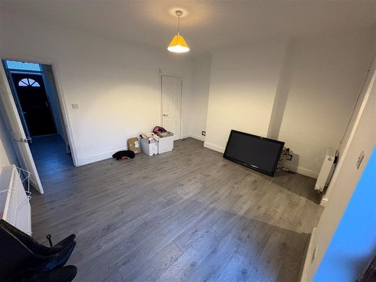 Askern Road, Doncaster, Carcroft - Photo 1