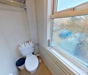 Buckingham Mount, Headingley - Photo 4