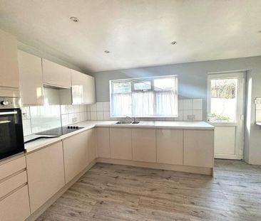 Willow Avenue, Swanley BR8 - Photo 1