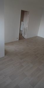 Location Appartement 1 pièce 37m² - Photo 3