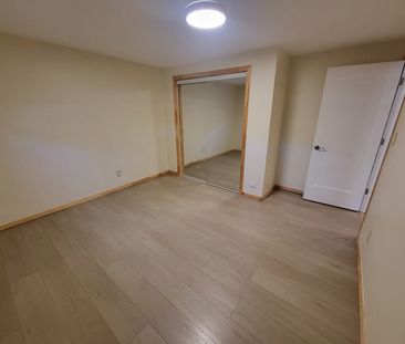 2-725 Tacoma Crescent, Kingston, ON K7M 5C5 - Photo 2