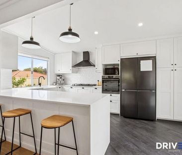 Charming Character Cottage with Modern Style - Photo 5