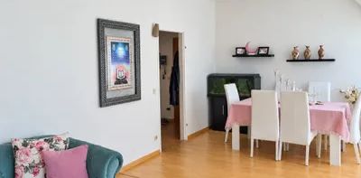 Hell und ruhig - Dachgeschosswohnung mit Südterrasse | ZELLMANN IMMOBILIEN - Photo 2