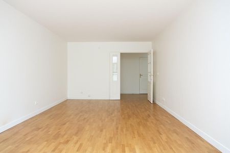 location Appartement T4 DE 86.55m² À PARIS - Photo 4