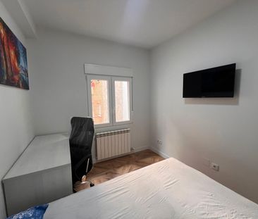 Piso de alquiler en Avenida de Filiberto Villalobos, 62, San Bernardo - Photo 5