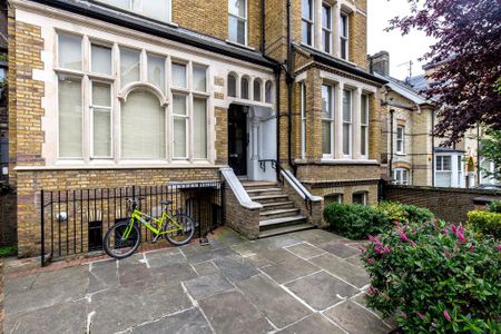 Flat to rent - Photo 2