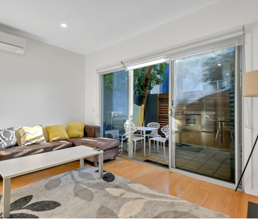 7 Poinsettia Court, Bundoora VIC 3083 - Townhouse For Rent | Domain - Photo 6