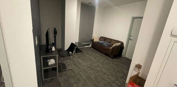 2 bedroom furnished apartment - Photo 2