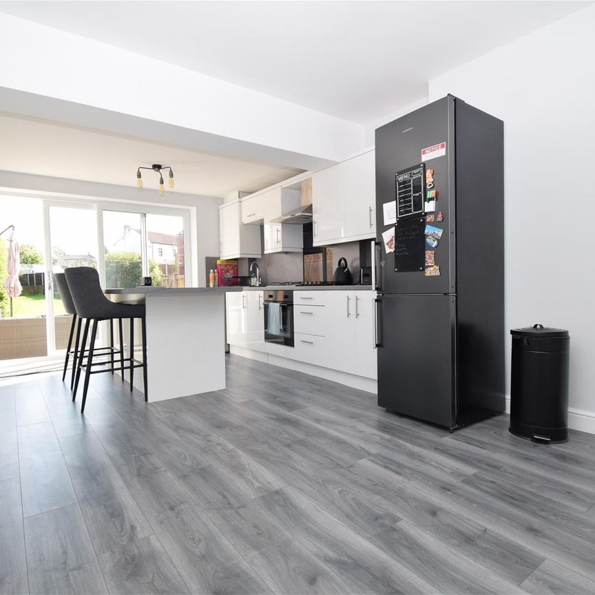 New Road, Middlestown, Wakefield - Photo 1