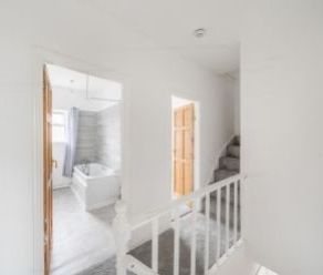 3 Bedroom - Photo 5