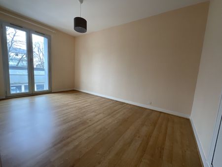Location Appartement 5 pièces 100m² BOURGES 18000 - Photo 5