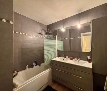 Location Appartement 2 pièces 49m² ANGERS 49100 - Photo 2