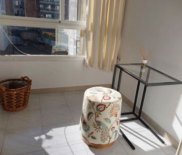 Apartamento de alquiler en Carrer de Viladomat, La Nova Esquerra de... - Photo 3