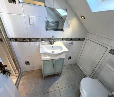 4 bedroom semi-detached house to rent - Photo 5