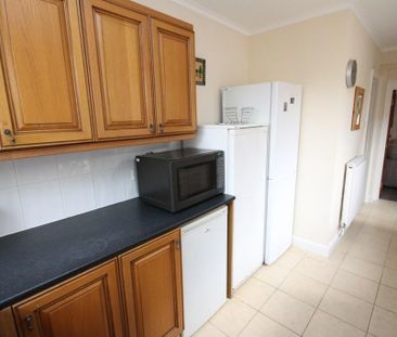 5 bedroom semi-detached house to rent - Photo 3