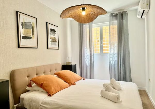 Plaza de Doña Trinidad, Málaga, Andalusia 29007