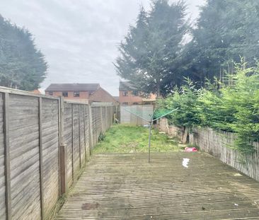 2 bedroom property to rent - Photo 3