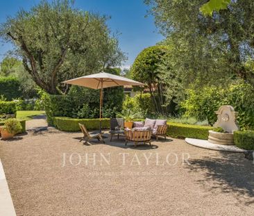 Maison à louer Mougins, Cote d'Azur, France8 500 EUR / Mois - Photo 5