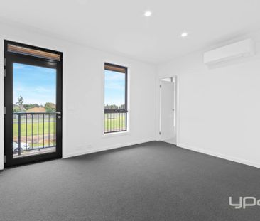 Brand New 3-Bedroom Townhouse in Prime Sunshine North Location - Photo 5