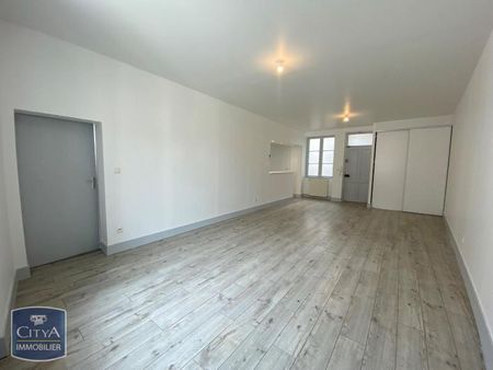 Location Appartement 3 pièces 83m² VILLEFRANCHE SUR SAONE 69400 - Photo 2