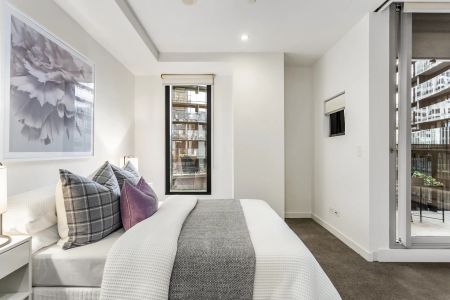 Exclusive Lifestyle in the Heart of South Yarra - Photo 4