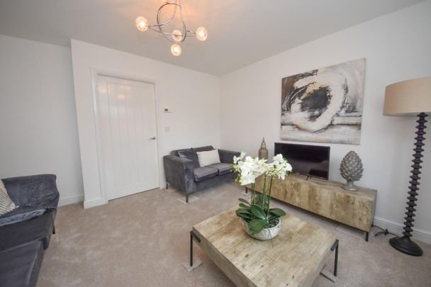 2 bed House - End Terrace for Rent - Photo 1