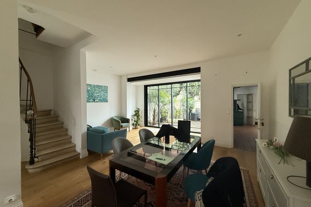 A louer en bail meublé - maison 3 chambres avec jardin / ter - Photo 1