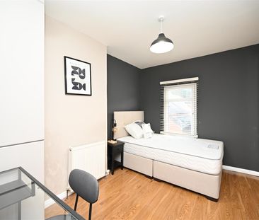 Room 2 1 Hugh Street, Belfast, BT9 7HH - Photo 3