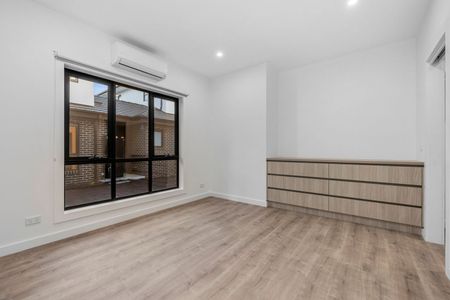 Brand New 4BR Townhouse Close To Amenities - Photo 3