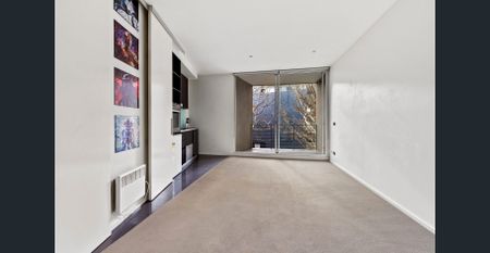 POSITION & LIFESTYLE SETS THIS ONE APART | Besser+Co - Photo 2