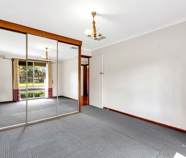 Spacious 4 Bedroom Home! - Photo 5