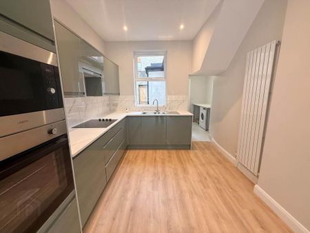 26 Lichfield Avenue, Belfast, BT5 5JQ - Photo 3