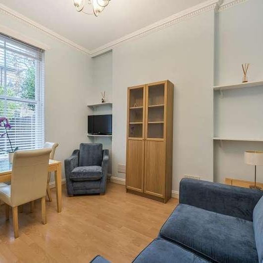 Cambridge Gardens, North Kensington, W10 - Photo 1