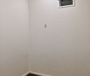 LOCK AND LEAVE !! Otahuhu 3BR Apartment w/ Balcony - Photo 5