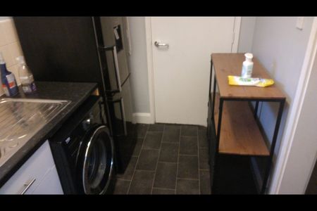 1 Bed Flat, London, SE22 - Photo 5