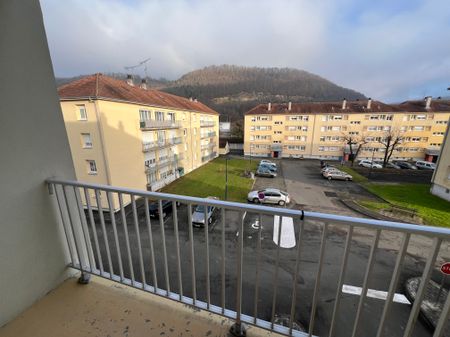 Location - Appartement T4 - 65 m² - Pont-de-Roide-Vermondans - Photo 3