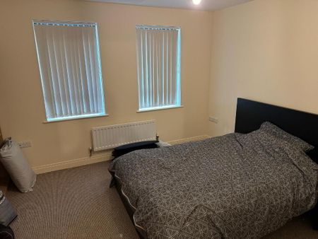 12 Skye Building, Drumadoon Square, Dundonald, Belfast, BT16 2QN - Photo 2