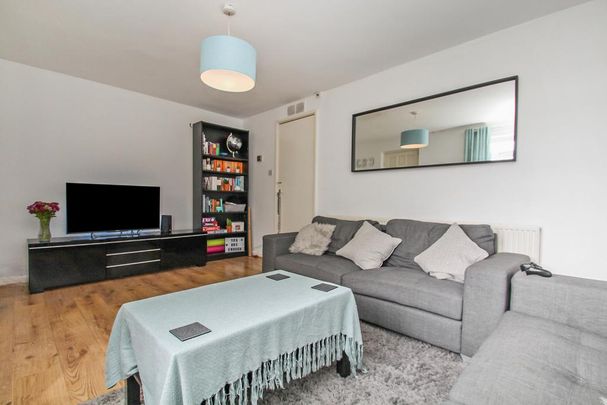 2 bedroom semi-detached house to rent - Photo 1